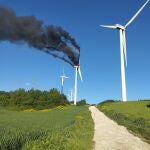 Sucesos.- Se incendia un aerogenerador de un parque eólico en Muruarte de Reta