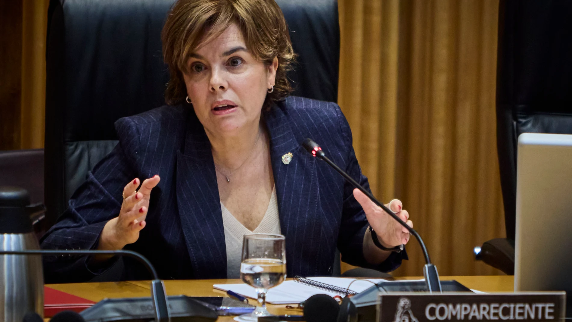 Comparecencia de Doña Soraya Sáenz de Santamaría Antón, exvicepresidenta del Gobierno en la comisión de investigación sobre la denominada "Operación Cataluña" y las actuaciones del Ministerio del Interior durante los gobiernos del Partido Popular en relación con las presuntas irregularidades que vinculan a altos cargos y mandos policiales con la existencia de una trama parapolicial © Alberto R. Roldán / Diario La Razón. 05 05 2025