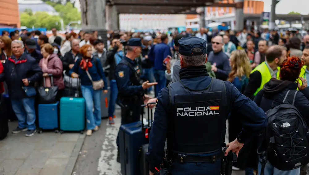Madrid continua aislada del sur de España por un sabotaje en los trenes de alta velocidad