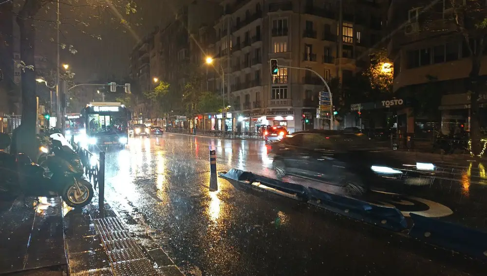 No es el mejor móvil para hacer fotos nocturnas