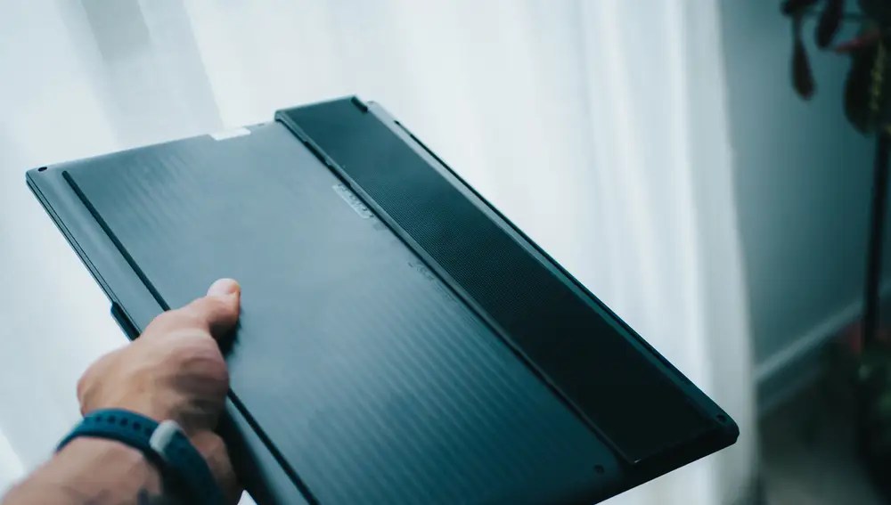 La parte inferior, con el "Engine Hub" bien reconocible