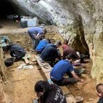 Trabajos arqueológicos en Cova Eirós (Lugo). 