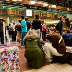 Un robo de cables provoca retrasos en los trenes de alta velocidad Madrid-Sevilla