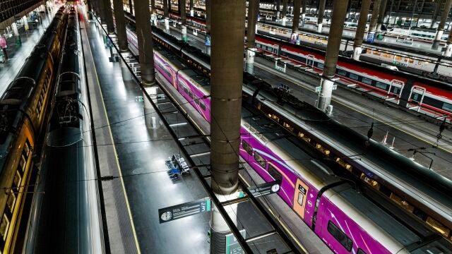 Un robo de cable provoca retrasos de más de tres horas en los trenes de alta velocidad Madrid-Sevilla