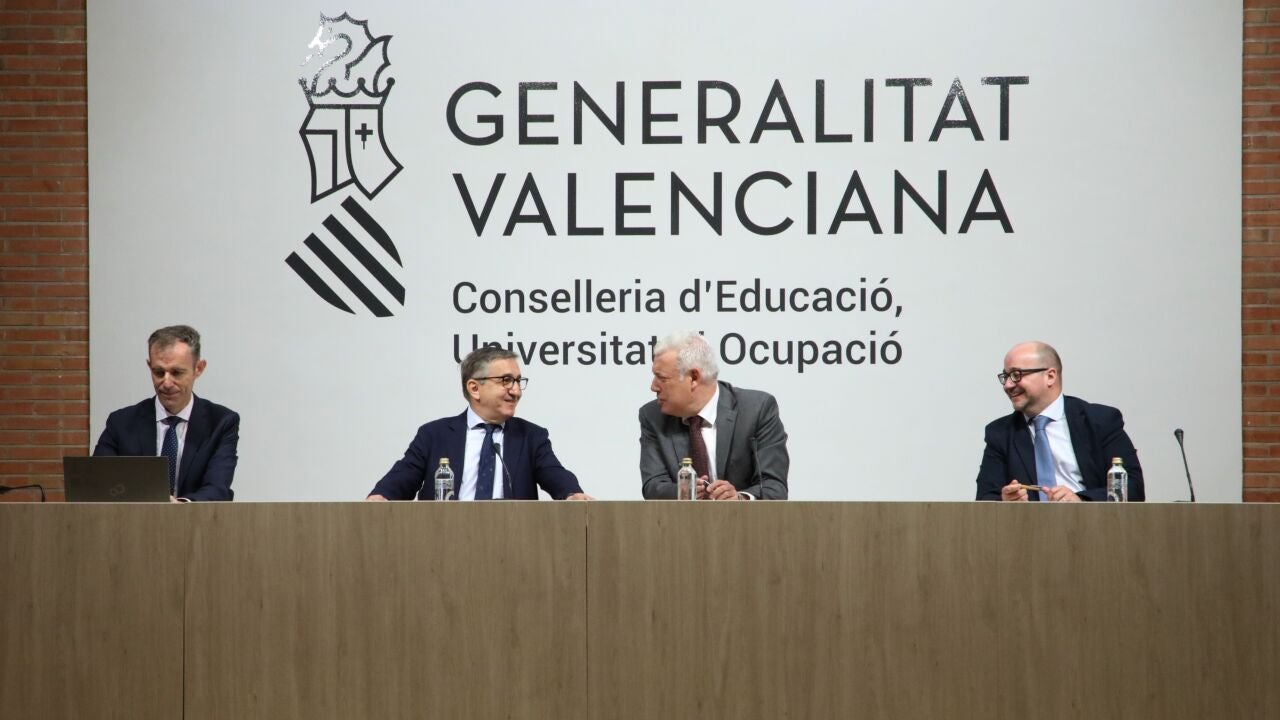 Primer año de curso escolar con elección de la lengua base en la ...