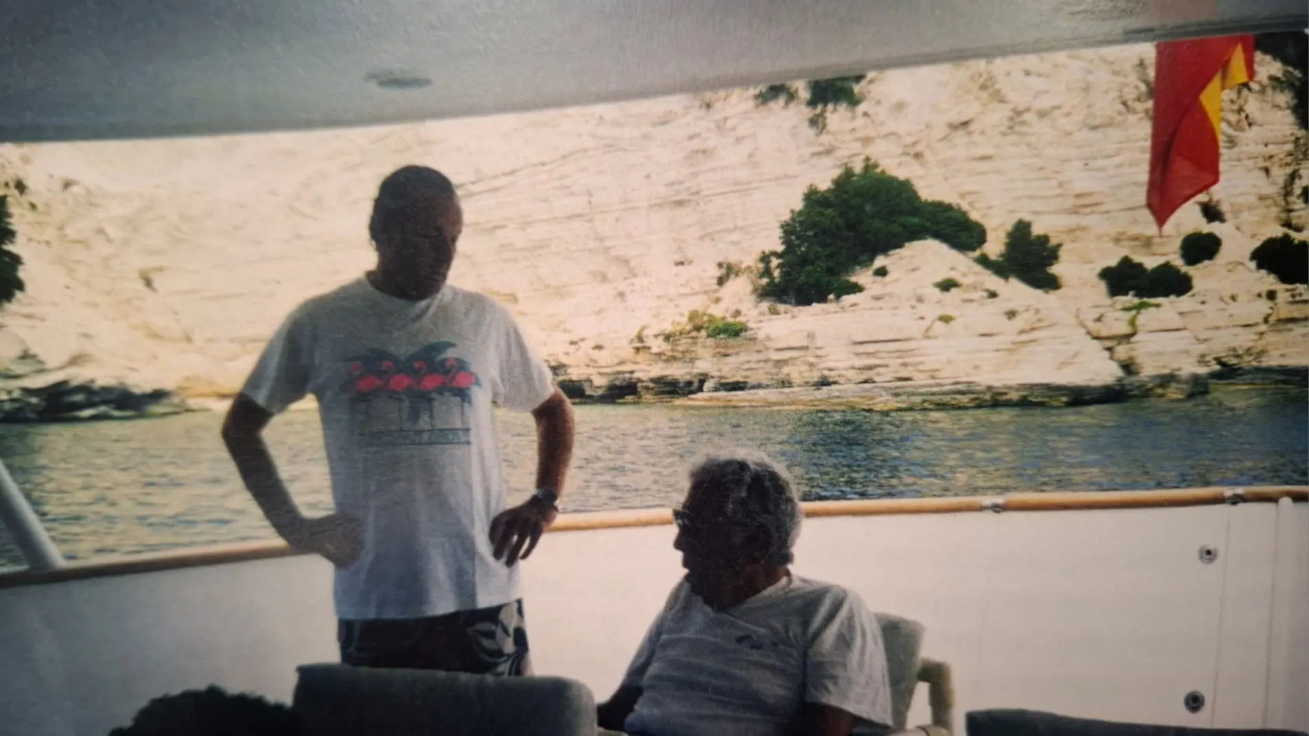 Àngel Surroca y Pere Mir, a bordo del barco Danae, en 2002