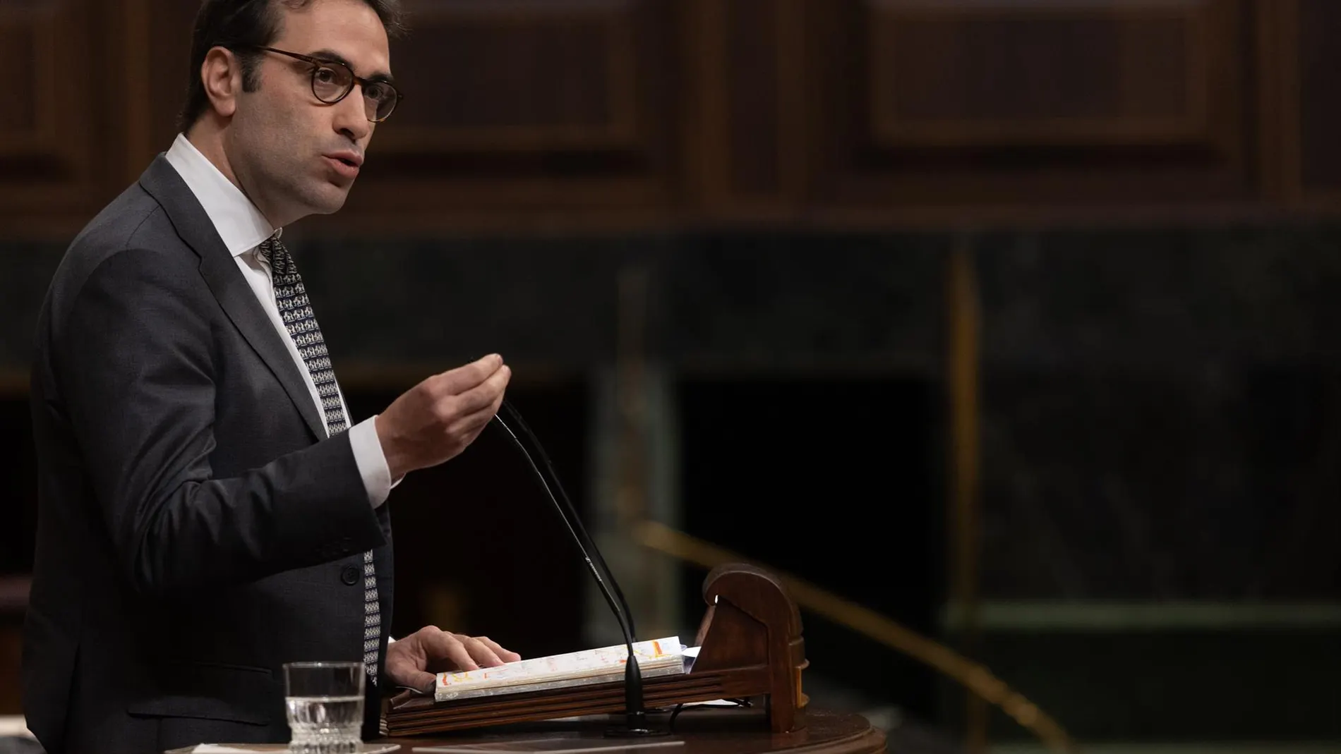 Economía.- Carlos Cuerpo promete a Bildu que estudiará posibles ayudas a la industria electrointensiva por el apagón