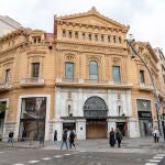 Imagen de la fachada del antiguo Cine Comedia