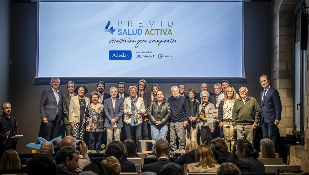 Foto de familia de los 4º Premios Salud Activa
