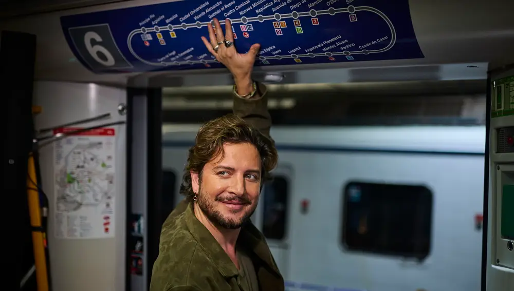 Entrevista con el cantante Manuel Carrasco que presenta su nuevo disco “Pueblo Salvaje II” © Alberto R. Roldán
