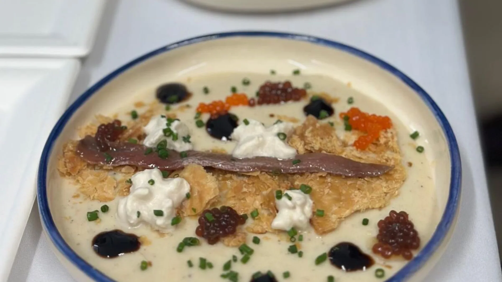 Una original receta de anchoas gana el concurso Tapa Cofrade de Alicante