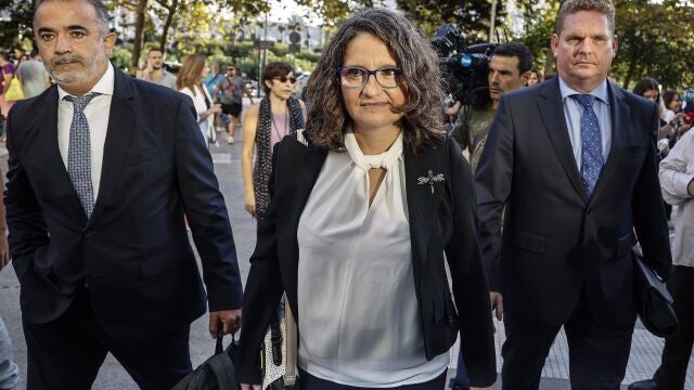 VÍDEO: La Audiencia mantiene el procesamiento de Oltra y la archiva para una ex directora territorial