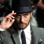 Jude Law dará vida a Siegfried Fischbacher en la miniserie 'Wild Things'