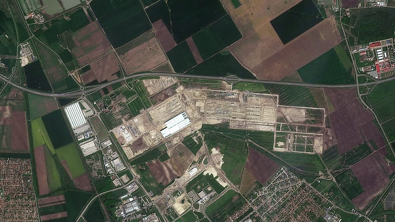 La construcción de la fábrica, a fecha de abril de 2025