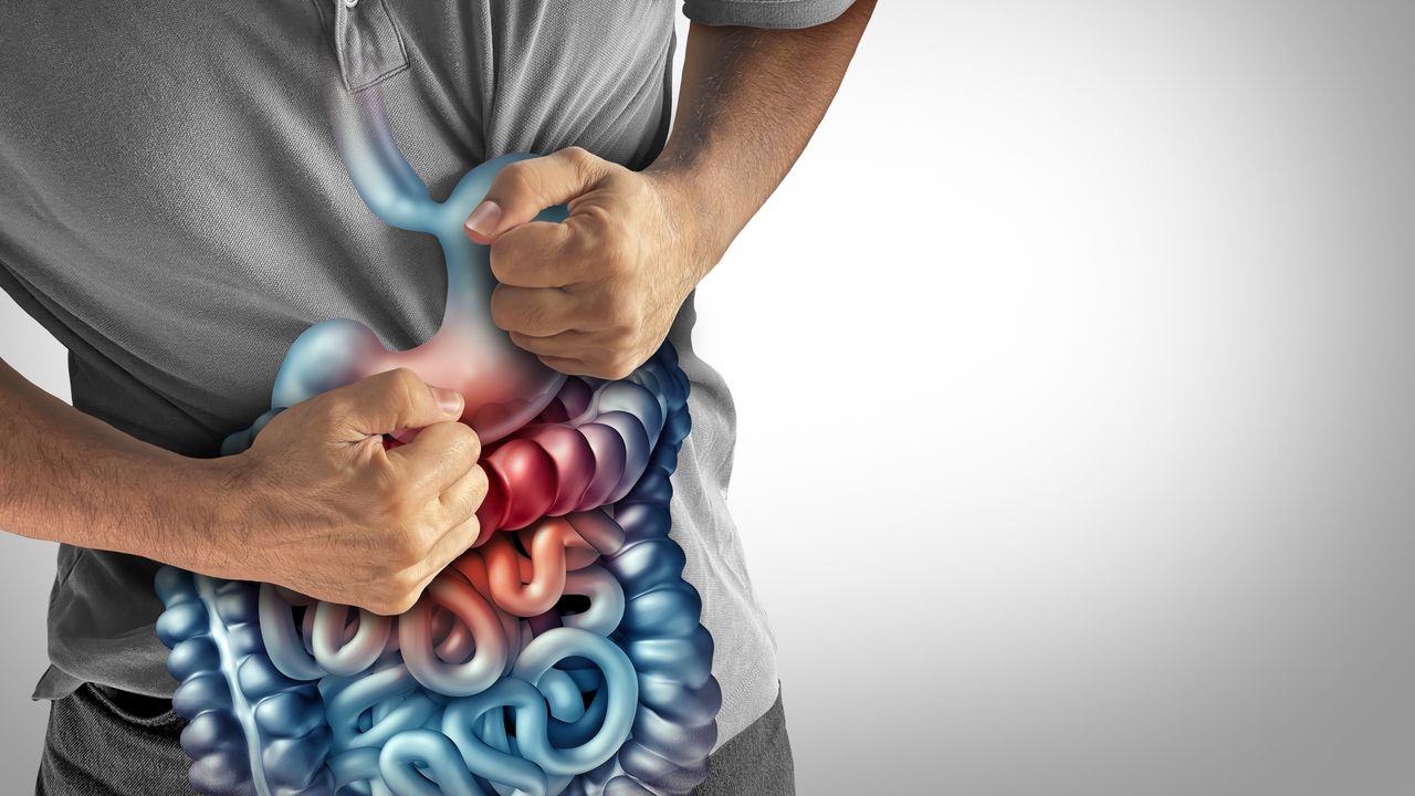 “Pensé que era algo pasajero”: el error que retrasó el diagnóstico de cáncer de intestino a un hombre de 36 años