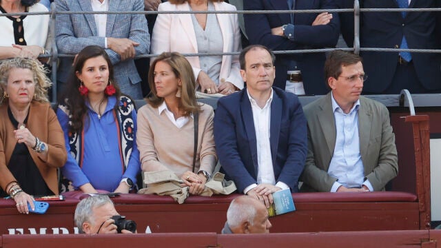 Teresa Urquijo y Almeida en la Feria de San Isidro en Madrid.