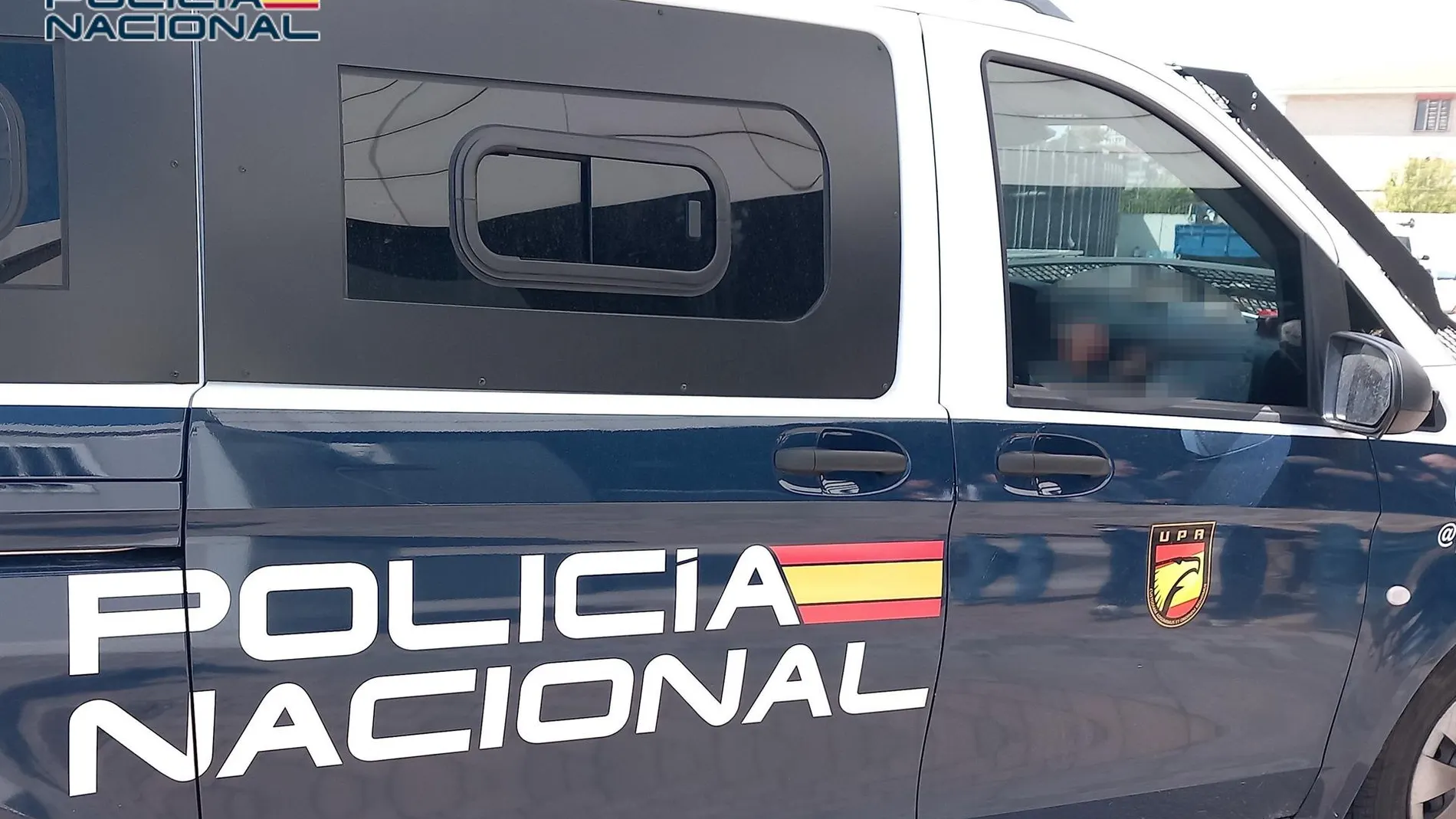 Sucesos.- Dos detenidos por amenazar con palos y cuchillos a la mujer a la que habían ocupado el piso en Zaragoza