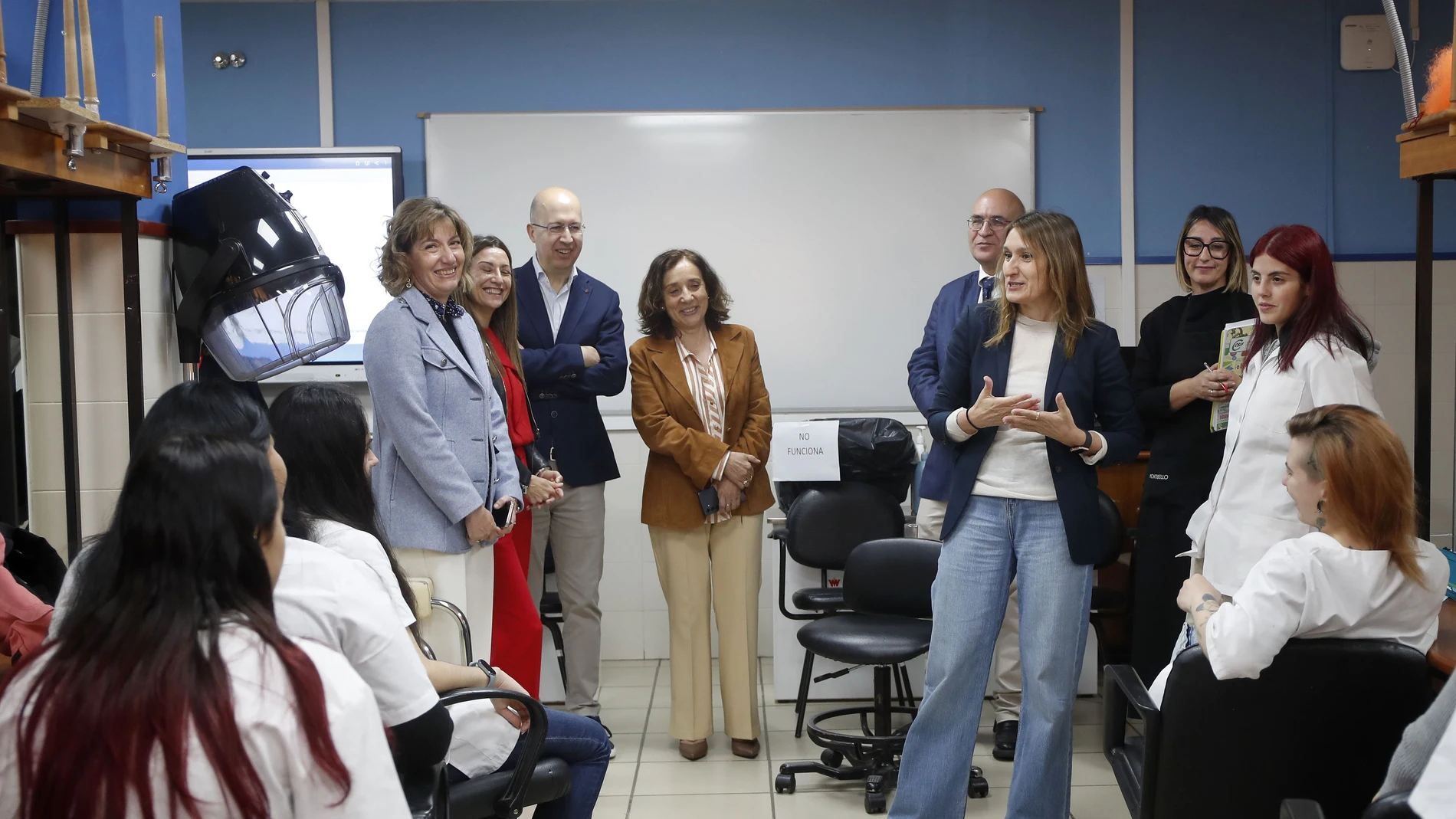 La consejera de Educación, Rocío Lucas, presenta en el IES ‘Ramón y Cajal’ de Valladolid la nueva oferta de FP