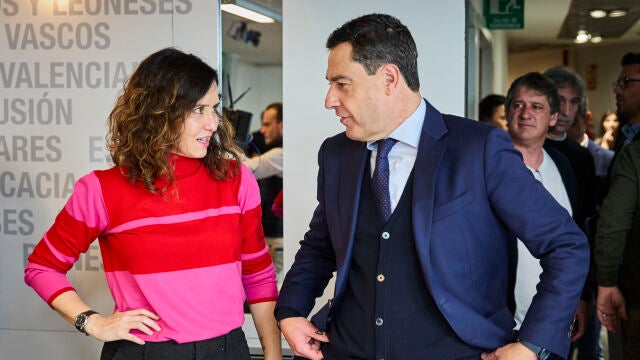 Isabel Díaz Ayuso y Juanma Moreno en un acto del partido en 2024 