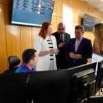 González Gago durante su visita al Centro de Coordinación de Emergencias de Castilla y León