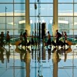 Economía.- Una avería del control de tráfico en el aeropuerto de París-Orly provoca 23 cancelaciones de vuelos en España