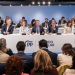 Feijóo preside la Junta Directiva Nacional del PP