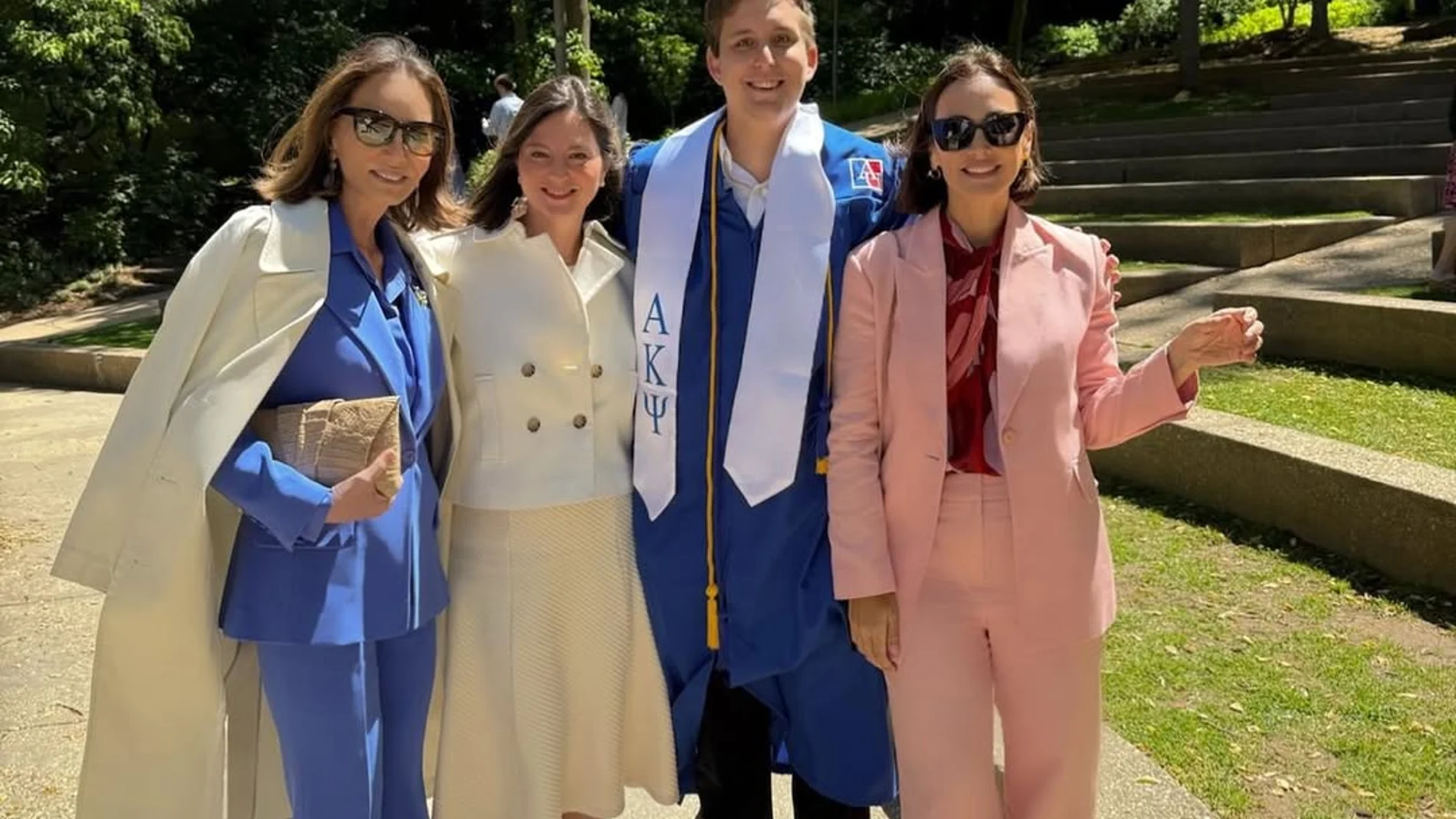 Isabel Preysler, Tamara Falcó y Chabeli con looks de invitada.