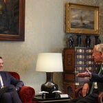 El presidente portugués, Marcelo Rebelo de Sousa, recibe en el Palacio de Belem al primer ministro y líder conservador, Luis Montenegro
