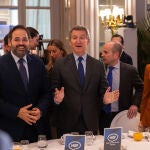 Alberto Núñez Feijoo durante la presentación de Paco Núñez en los desayunos de Nueva Economía Fórum @ Gonzalo