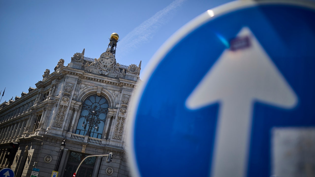 El ahorro de familias y empresas alcanza una cifra récord: 1,789 billones de euros