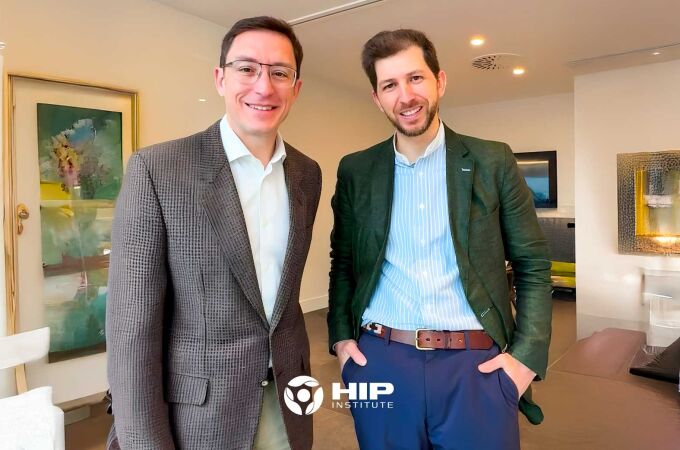 Dr. Enrique Sandoval y el Dr. Juan Ramón Prieto son expertos en el tratamiento del choque femoroacetabular
