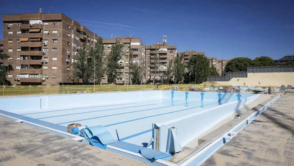Piscina de verano del CDM Peñuelas de Arganzuela
