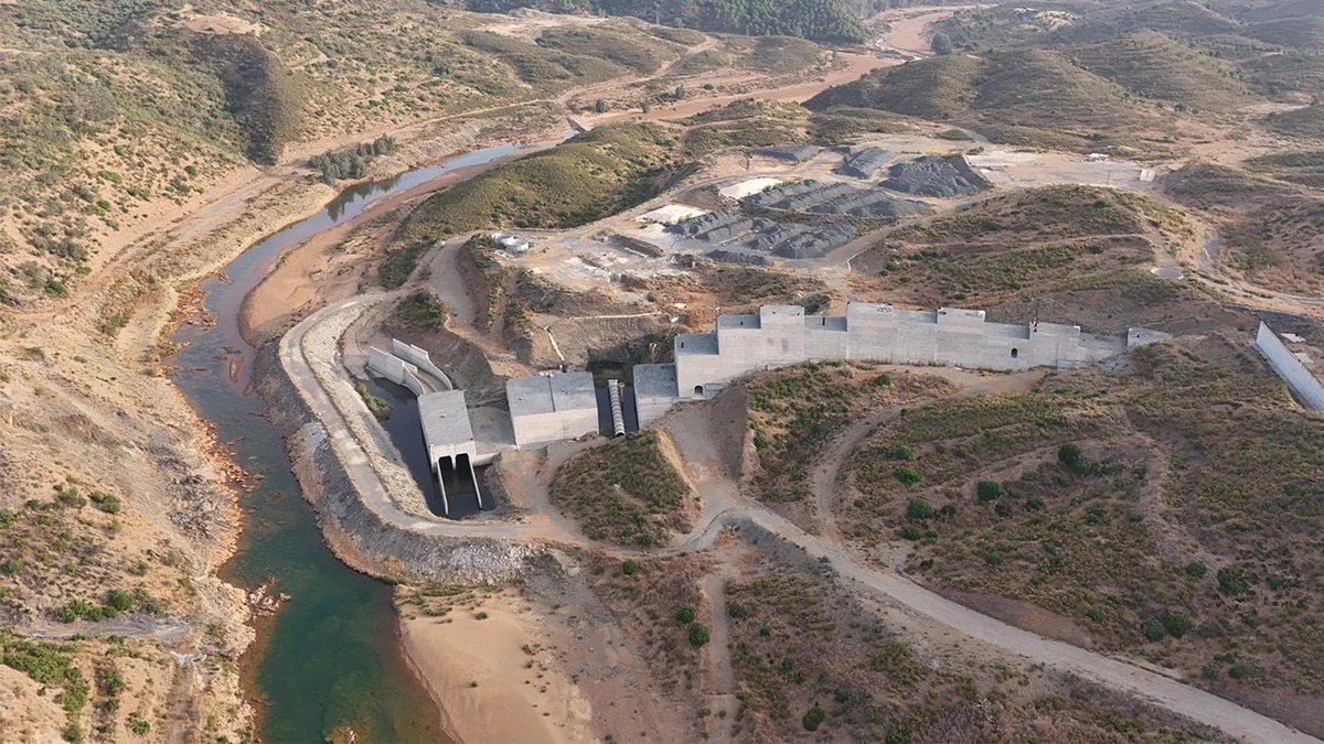 La obra de la presa de Alcolea