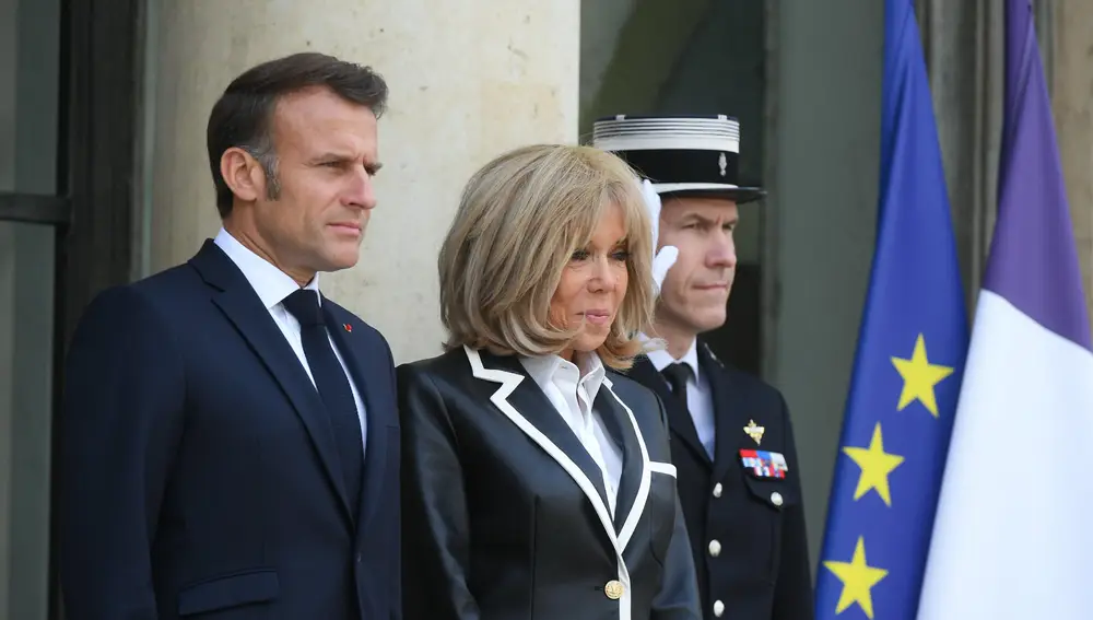Emmanuel y Brigitte Macron en París
