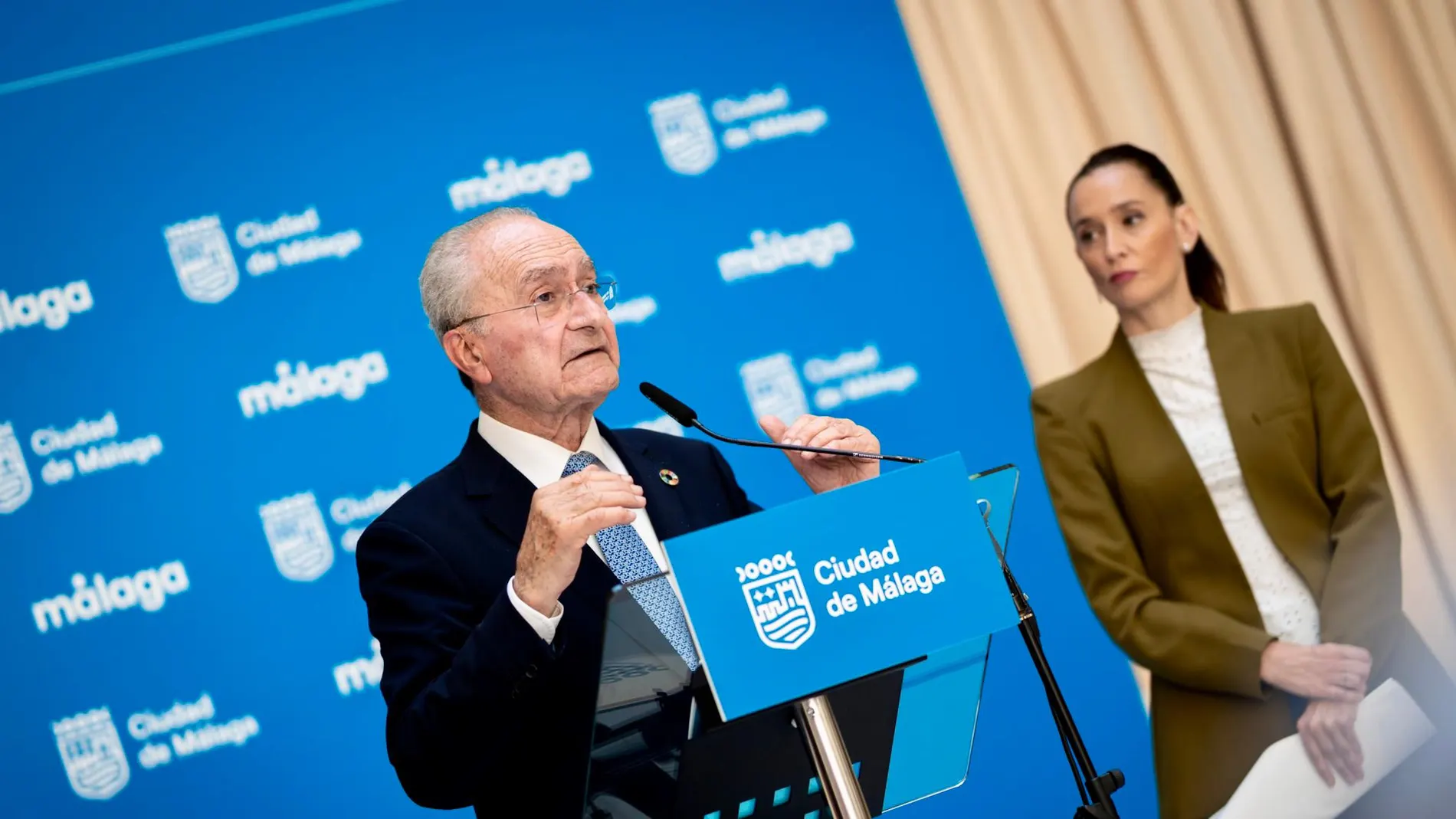 El alcalde de Málaga, Francisco de la Torre, hoy durante la presentación del balance