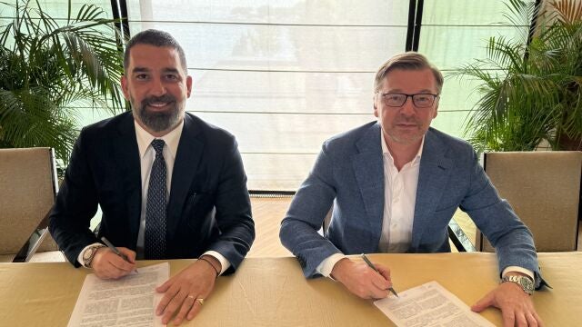 El turco Arda Turan, nuevo entrenador del Shakhtar Donetsk