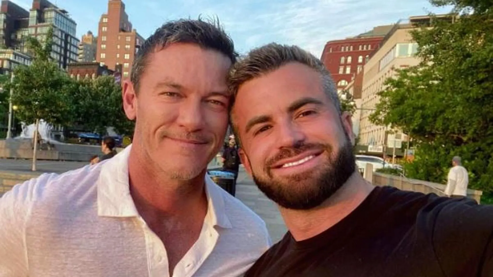 Luke Evans junto a su pareja, Fran Tomás