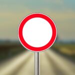 ¿Qué significa esta señal que pocos conocen? Es muy habitual en la carretera
