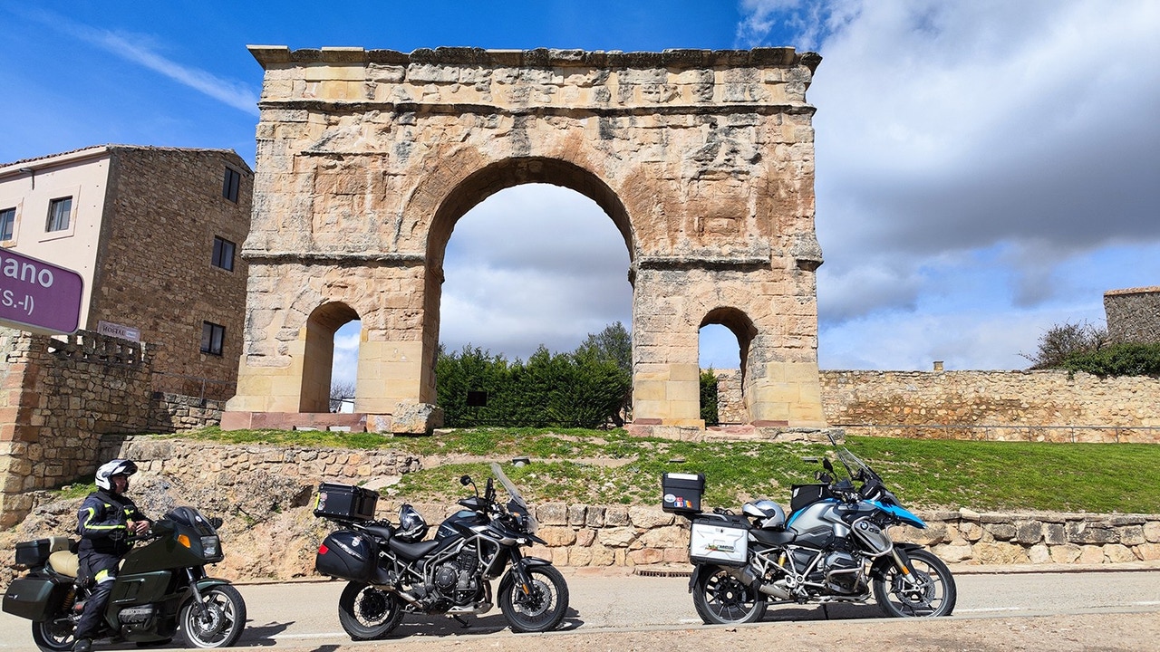 Ni Roma ni en París, el arco de triunfo más singular del mundo se encuentra en este pueblo de España