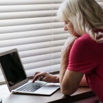 Desarrolla tu pensamiento crítico y aprende a contrastar lo que ves en internet