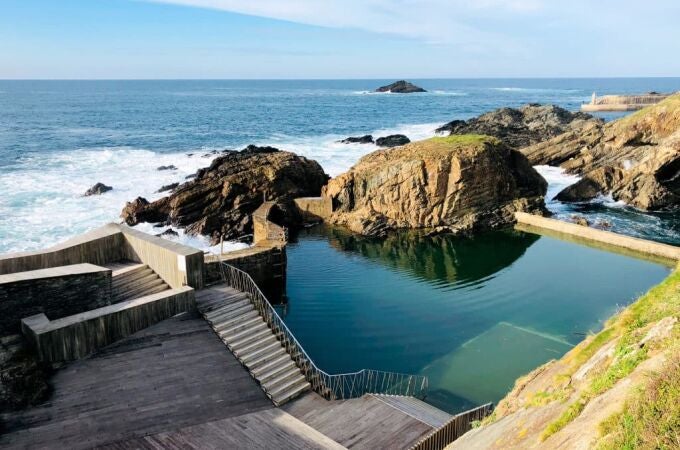 La impresionante piscina de agua salada en Tapia. 