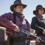 Merritt Wever y Michelle Dockery encabezan el reparto femenino de la serie