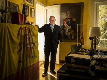 Juan Chicharro Ortega, presidente de la Fundación Nacional Francisco Franco, en su despacho Juan Chicharro Ortega, presidente de la Fundación Nacional Francisco Franco, en su despacho