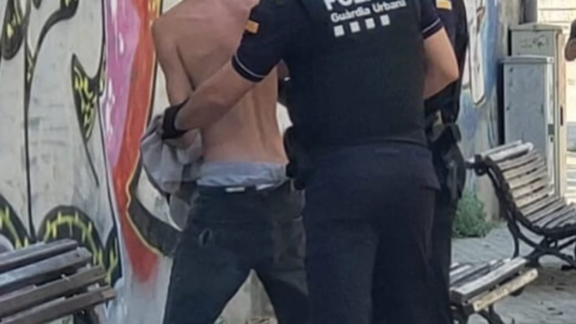 Detenido por decimosexta vez un reincidente en Badalona por incumplir una orden de alejamiento a una menor