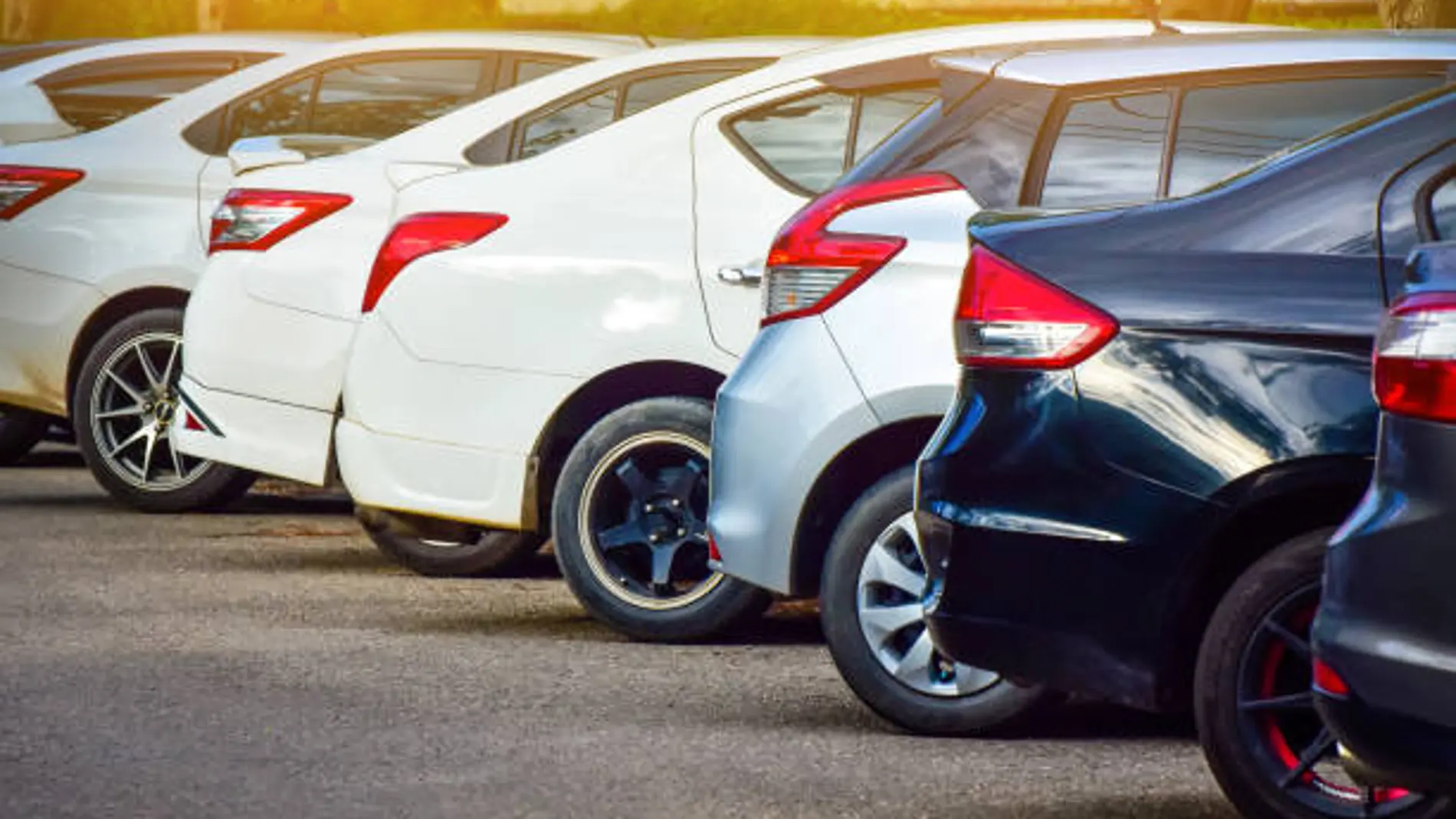 Si tienes este tipo de coches no tendrás que pasar la ITV en 2025