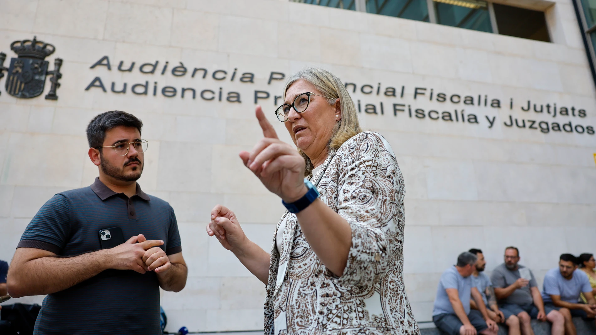 La letrada Mamen Peris, que representa a Ciudadanos, a la salida de la declaración