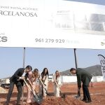Porcelanosa coloca en Puzol la primera piedra de su nueva sede estrella en Valencia: más de 3.000 metros cuadrados