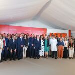 Emiliano García-Page ha acompañado a los trabajadores de Johnson & Johnson durante el acto de celebración del 40 aniversario del centro de investigación