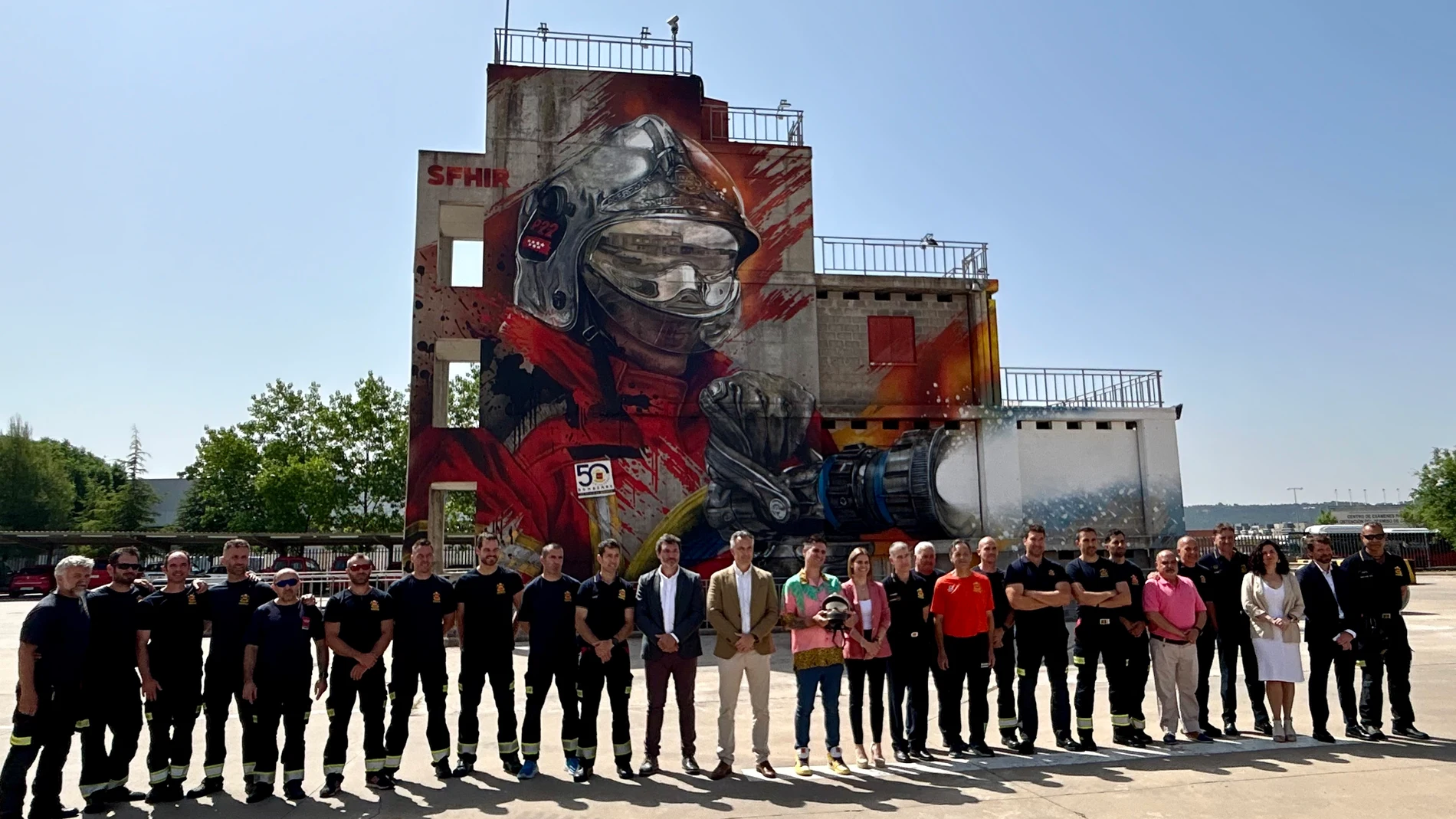 Medio siglo del Parque de Bomberos de Alcalá de Henares, el de mayor actividad en la región. Mural conmemorativo