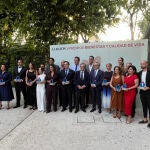 Foto de familia de los V Premios Bienestar y Calidad de Vida 